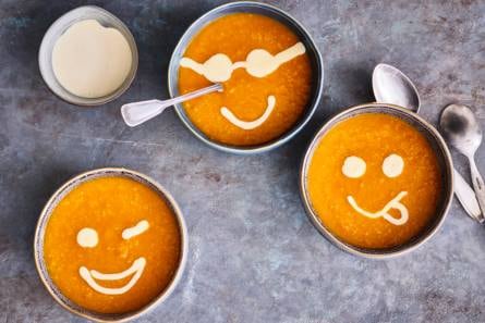 Pompoenmaissoep met smileys
