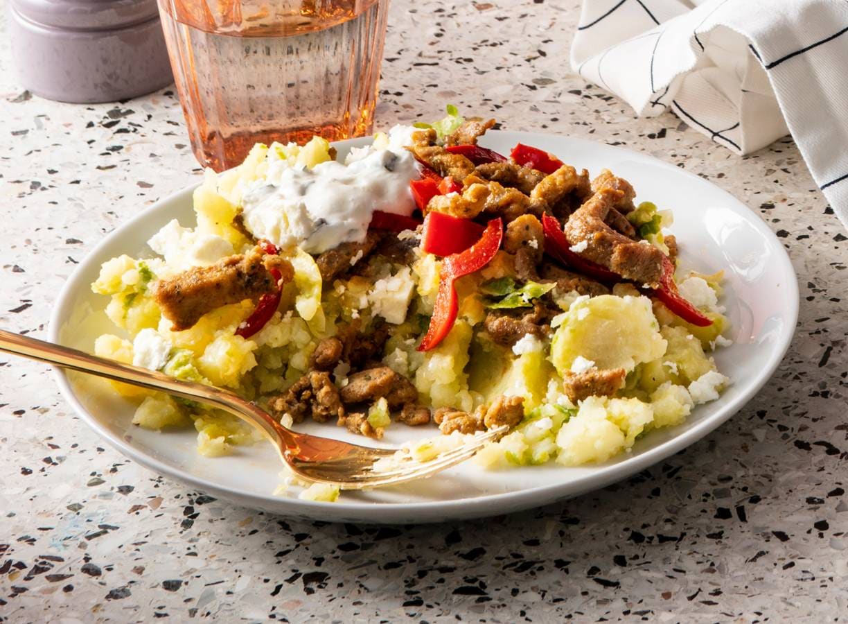 Spruitjesstamppot met shoarma en knoflooksaus