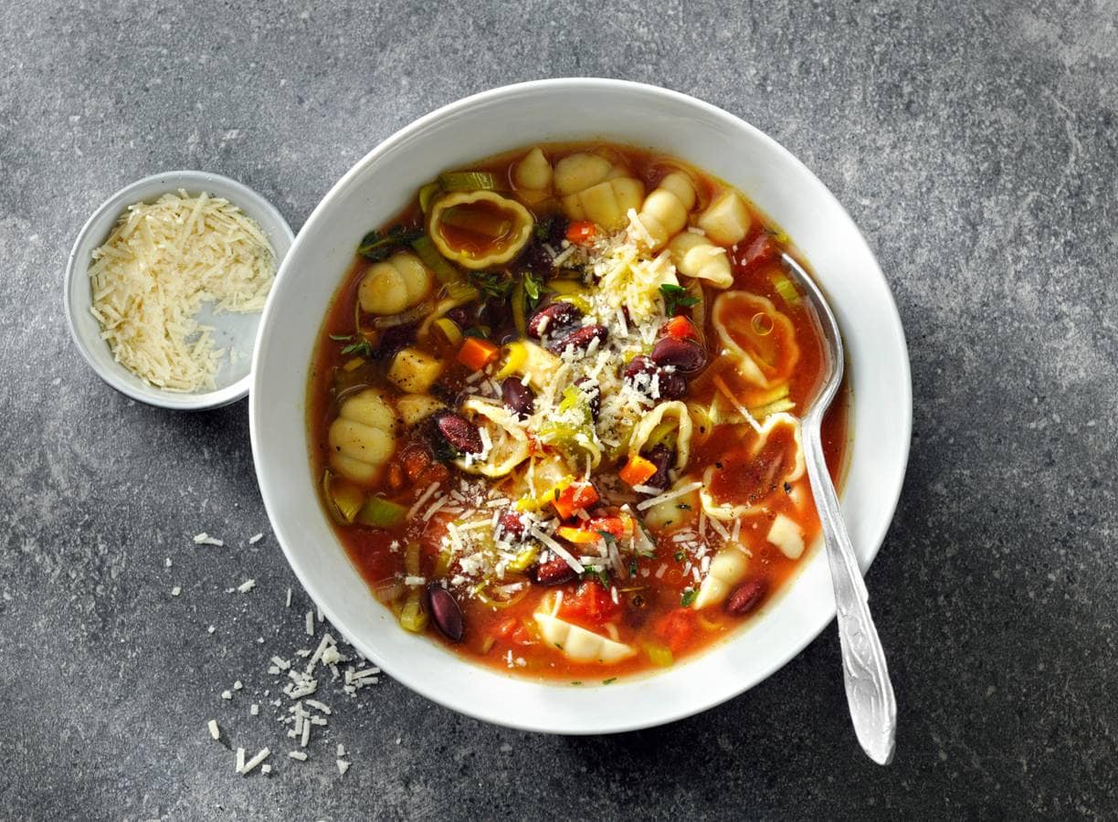 Winterminestrone met pastaschelpjes