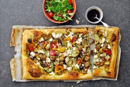 Plaattaart met gegrilde groenten