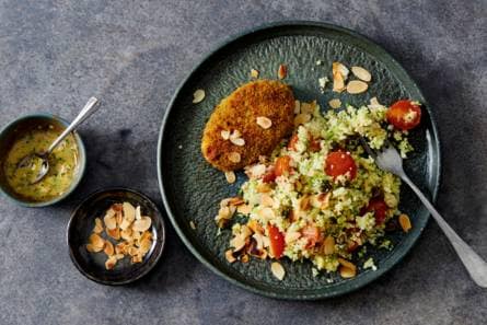 Broccolicouscous met spinazie-kaasrondo's