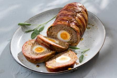 Meatloaf met verstopte eieren