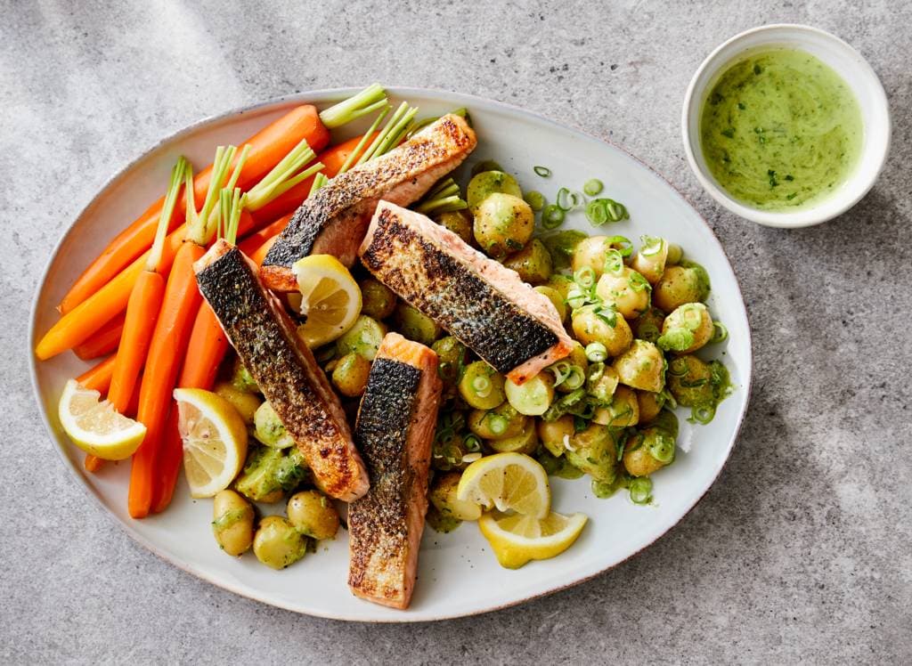 Hoe bak je zalm met en zonder huid?