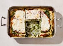 Lasagne zonder tomaten met veel groen: spinazie en verse kruiden, lekker romig door de ricotta