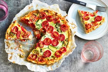 Romige courgettequiche met Paturain