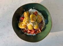 Gevulde gnocchi met tomaat en stracciatella (advertorial)