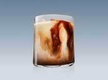Maple miso latte van Oatly (advertentie)