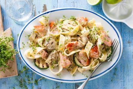 Pappardelle met warmgerookte zalm en artisjok