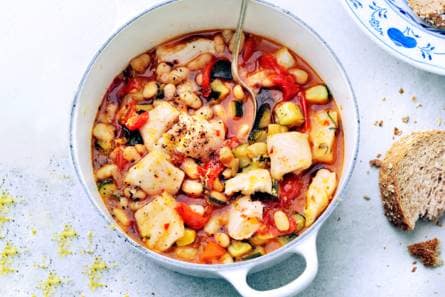 Zomerstoof met tomaat en pangasius