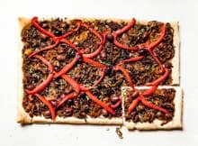 Hartige taart met maar 20 min. bereiding en de oven doet de rest.