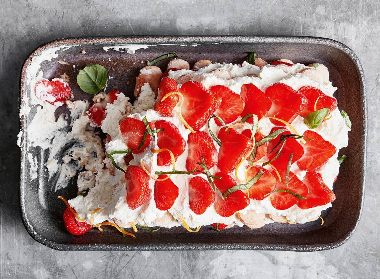 Aardbeientiramisu met sinaasappel