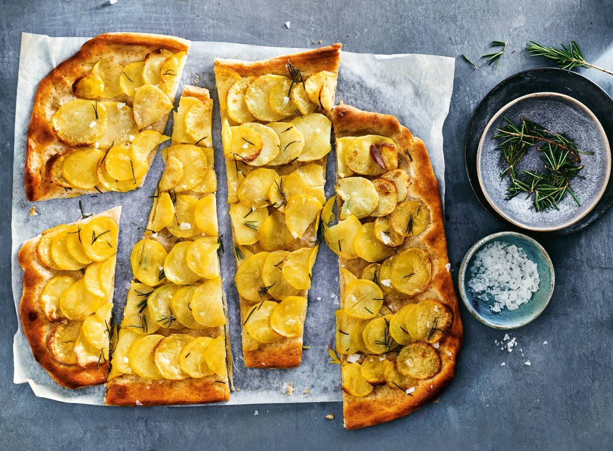 Pizza con patate (aardappelpizza)