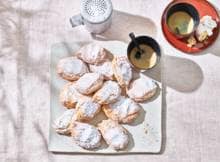 Deze Italiaanse amandelkoekjes zijn heerlijk bij een goede kop Italiaanse koffie.