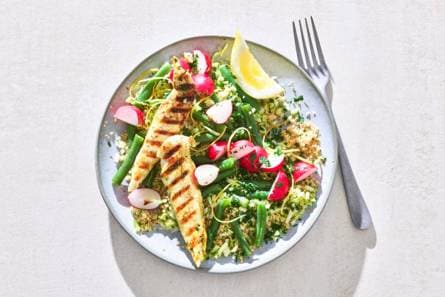 Volkorencouscoussalade met gegrilde kiphaasjes