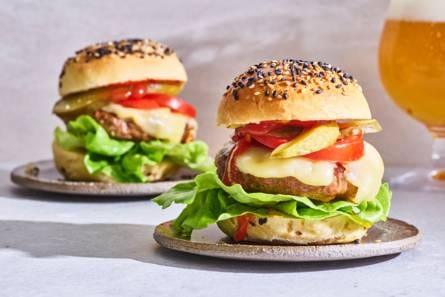 Cheeseburger met gerookte kaas