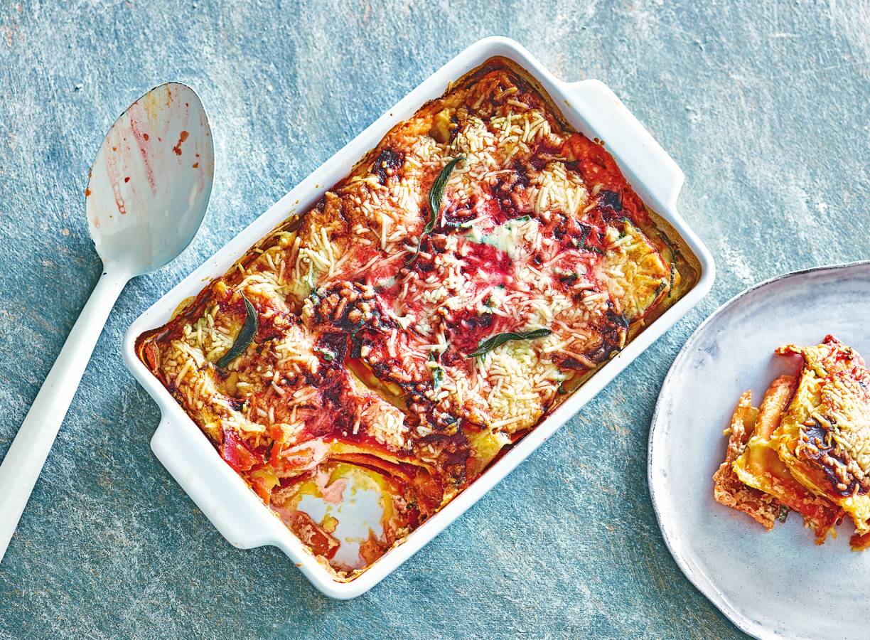 Lasagne van pompoen met rode biet, mascarpone & geitenkaas