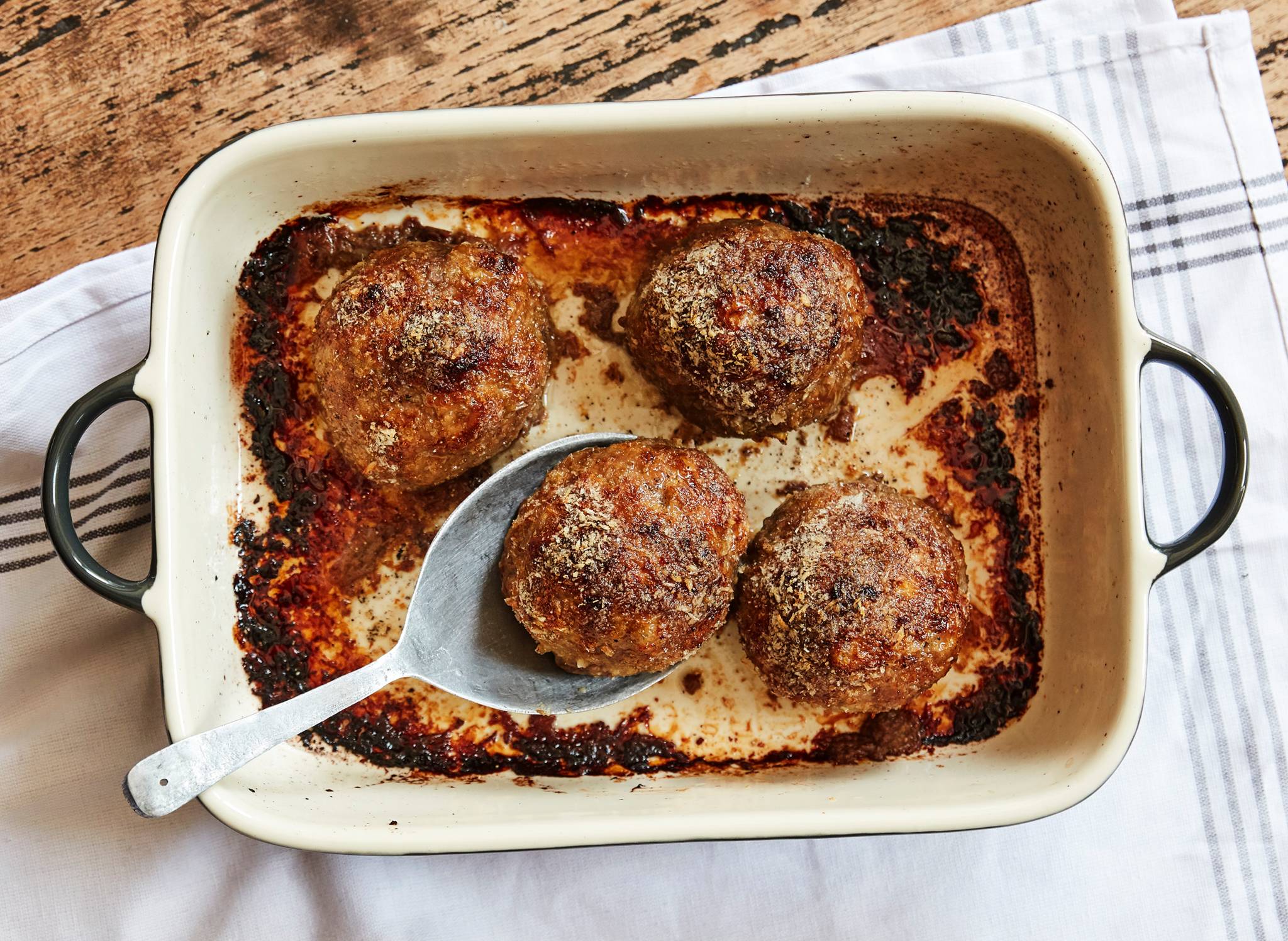 Gehaktballen uit de oven recept Allerhande Albert Heijn België