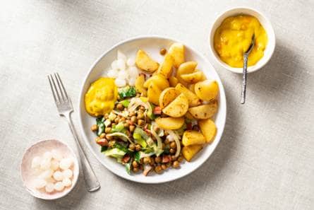 Hollandse roerbak met kapucijners & opbakaardappeltjes