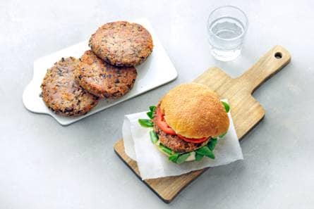 Quinoaburgers met zwarte bonen