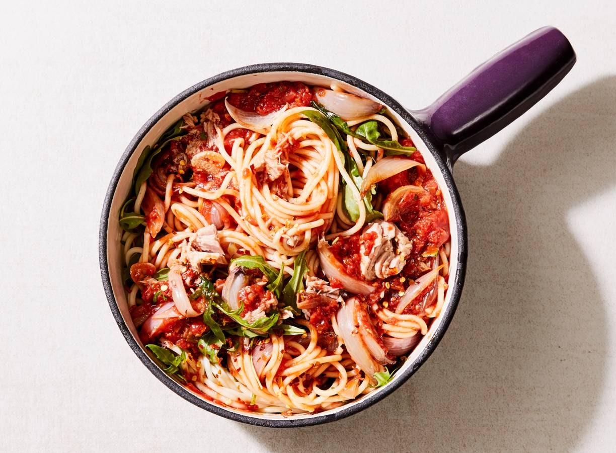 Spaghetti met tonijn en rucola