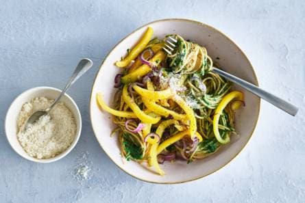 Linzenspaghetti met paprika & spinazie