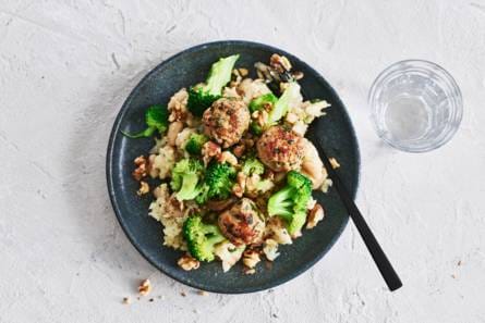 Kipgehaktballetjes met broccoli & bloemkoolpuree
