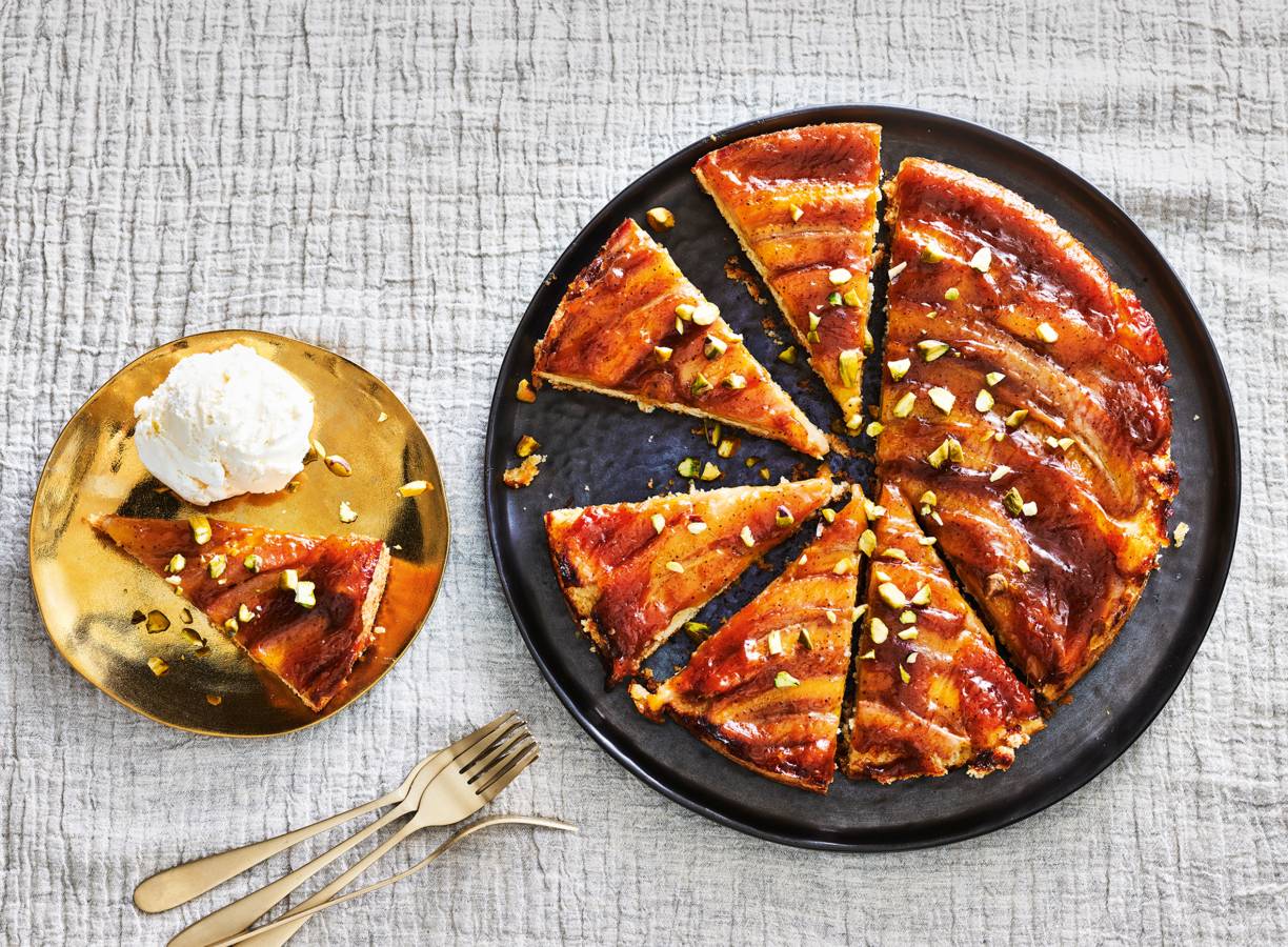 Bananentarte tatin met vanilleroomijs