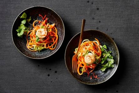 Aziatische coquilles met groentenoedels