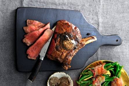 Côte de boeuf met zwarte knoflookboter