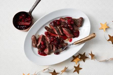 Hertenbiefstuk met cranberrysaus