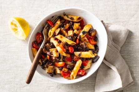 Pasta met zwarte bonen