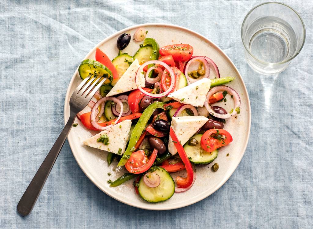 Transparant roddel erven Traditionele Griekse salade recept - Allerhande | Albert Heijn