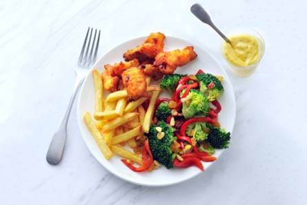 Broccolisalade met kibbeling