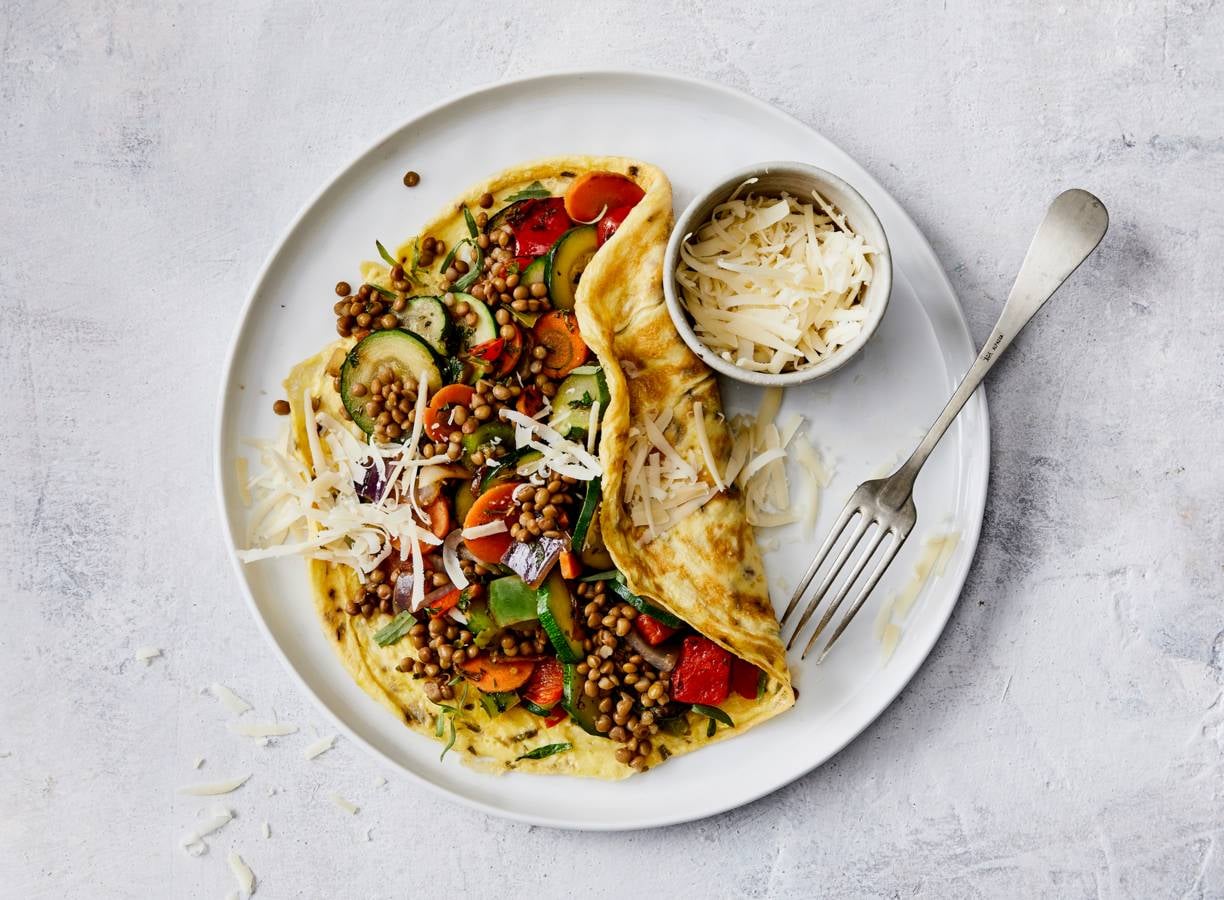 Rijkgevulde Franse eiwrap met ratatouille & gruyère
