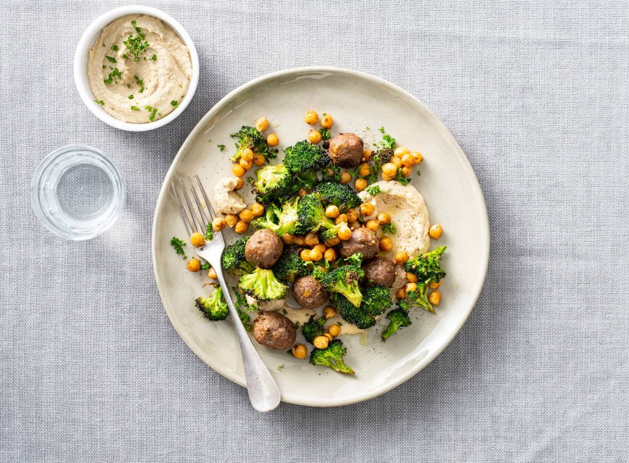 Runderballetjes met broccoli & kikkererwten uit de oven
