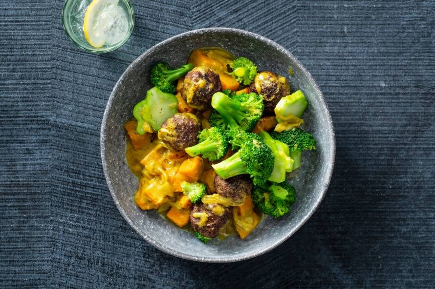 Indiase balletjes met zoete aardappel