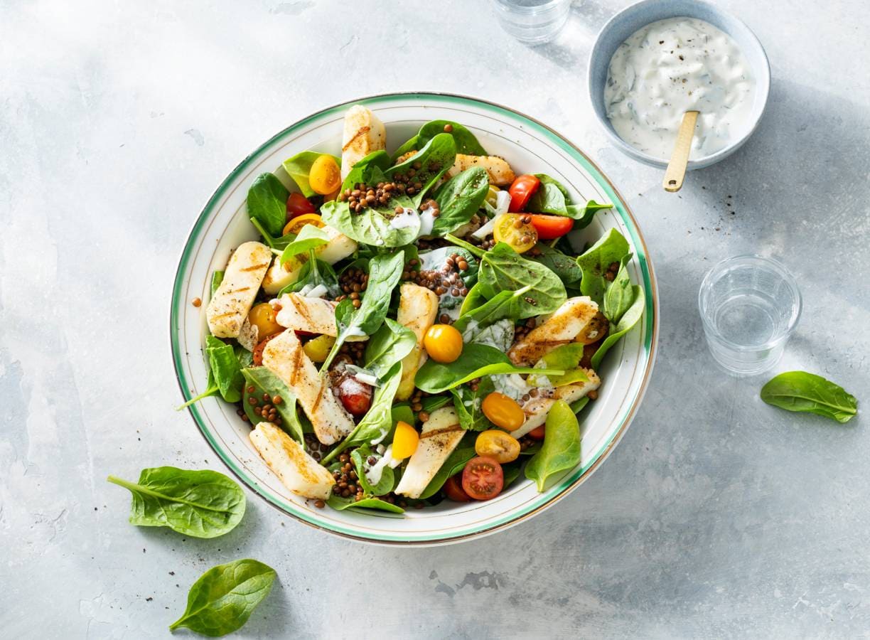 Maaltijdsalade met halloumi