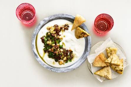 Frisse yoghurtdip met topping