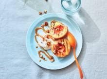 Het secret ingredient van dit vrolijke toetje? Bitterkoekjes!