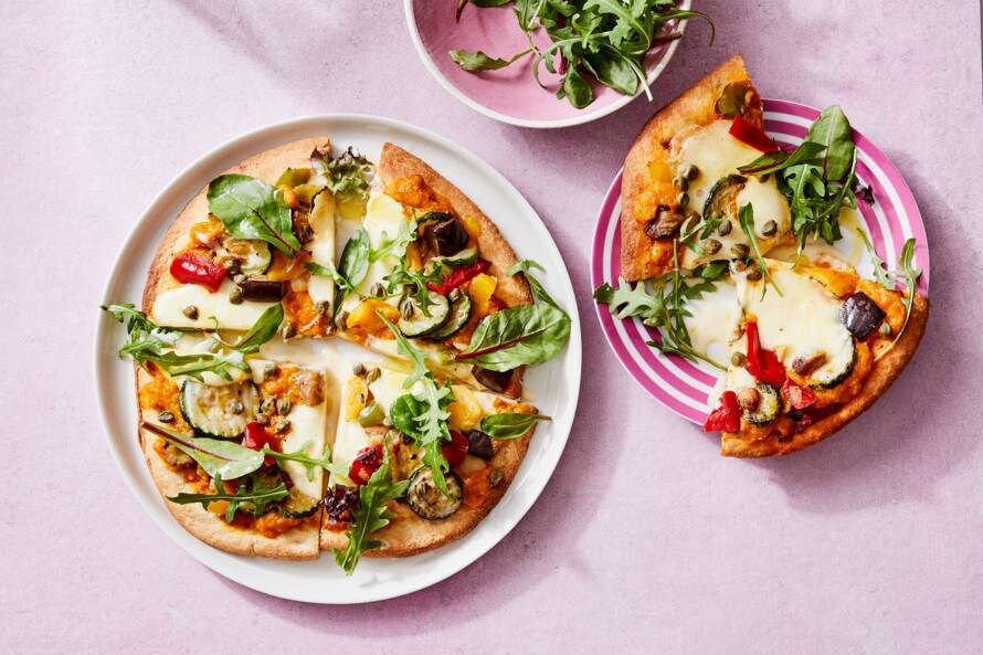 Groentepizza met bloemkoolpizzabodem