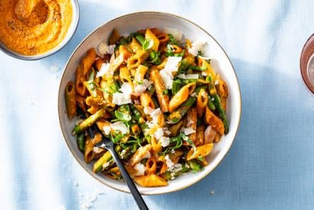 Pastasalade met gerookte kip Recept Allerhande Albert Barbecue pastasalade Recept Allerhande Albert Heijn