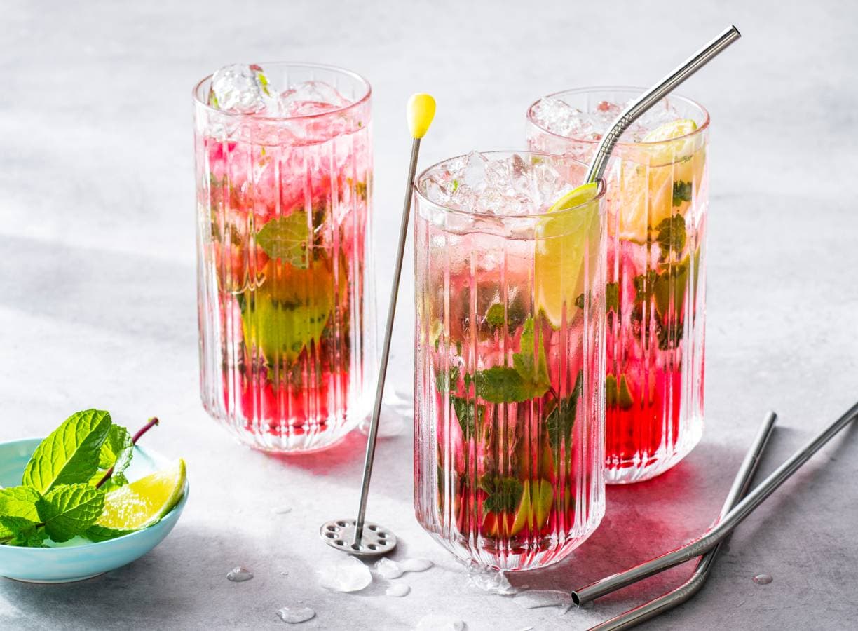 Alcoholvrije cranberry-mojito
