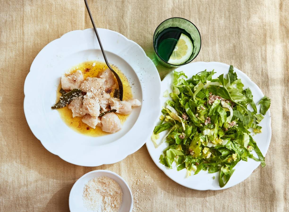 Gnocchi di malga en andijviesalade met Romeinse dressing