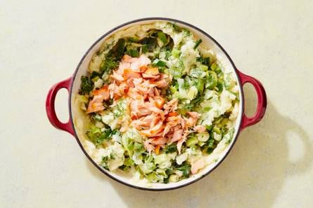 Preistamppot met warmgerookte zalm