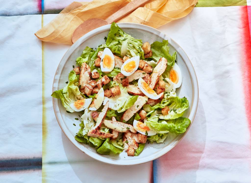 Botersla met kipfilet en croutons