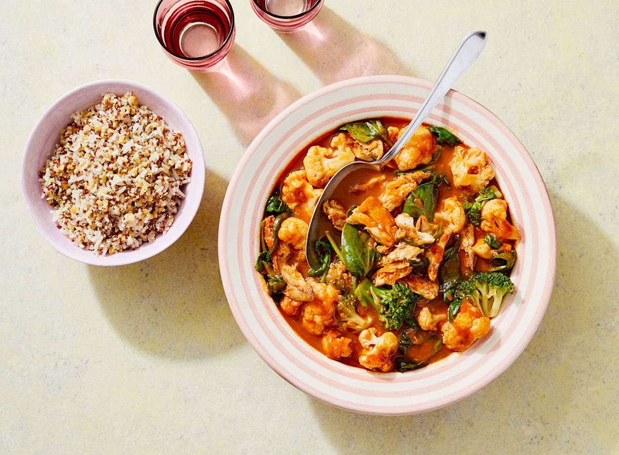 Vegacurry tandoori met groene groenten en quinoa
