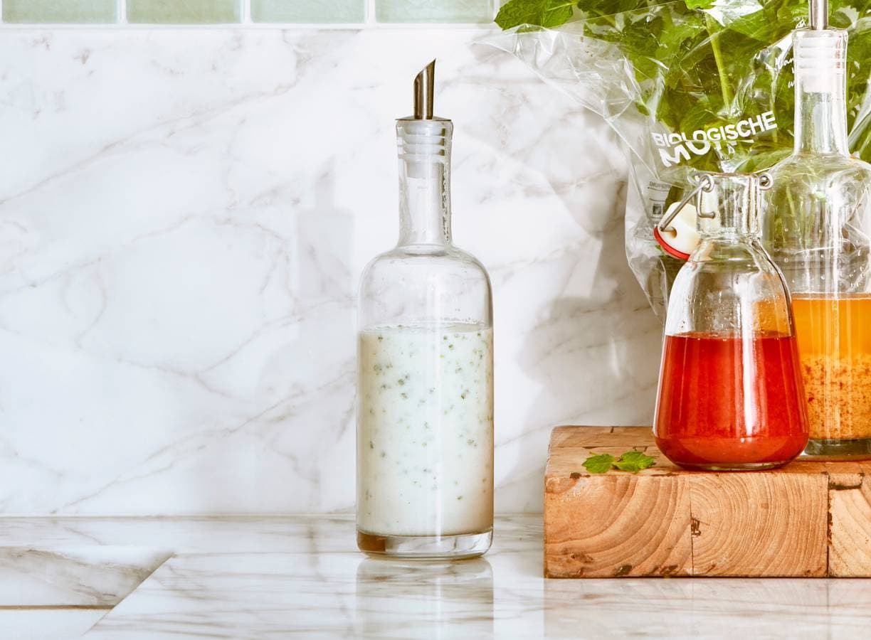 Dressing met karnemelk en bieslook