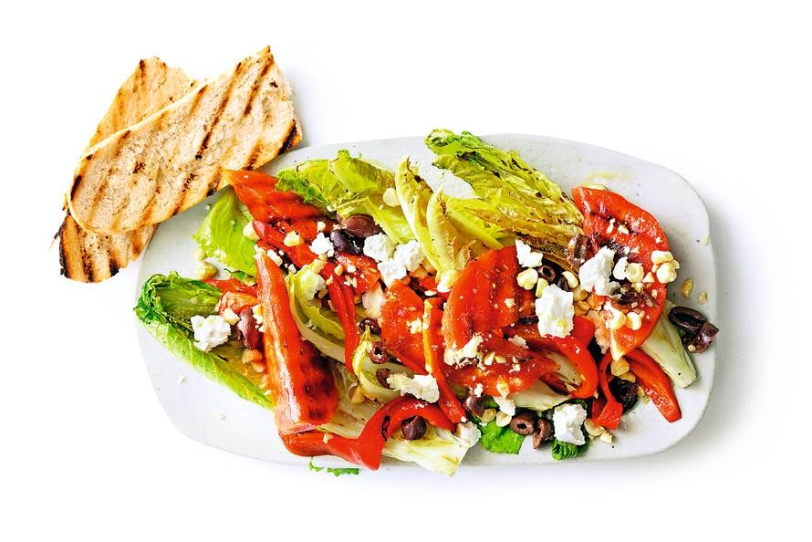 Gegrilde watermeloensalade met feta en olijven Recept Smokey asperge tomaatsalade met feta Recept Allerhande
