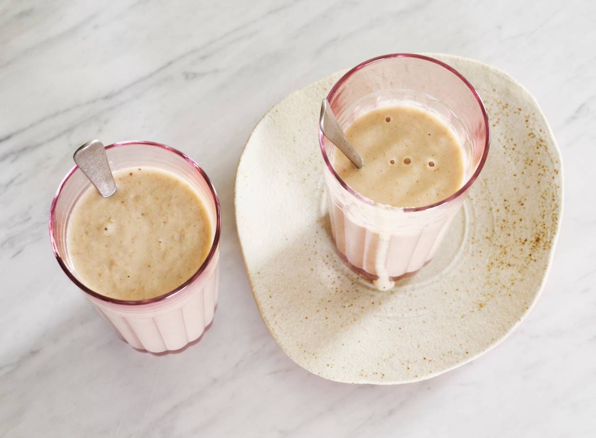 Havermout drinkontbijt met banaan, peer en vanille