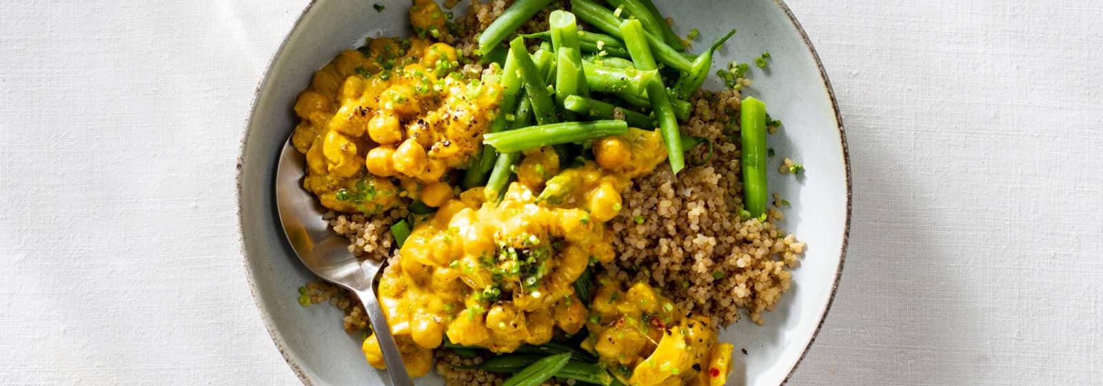 Kikkererwtencurry met quinoa en bieslook recept - Allerhande | Albert Heijn